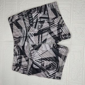 FLEO Crew Power High Rise 4” shorts size small.